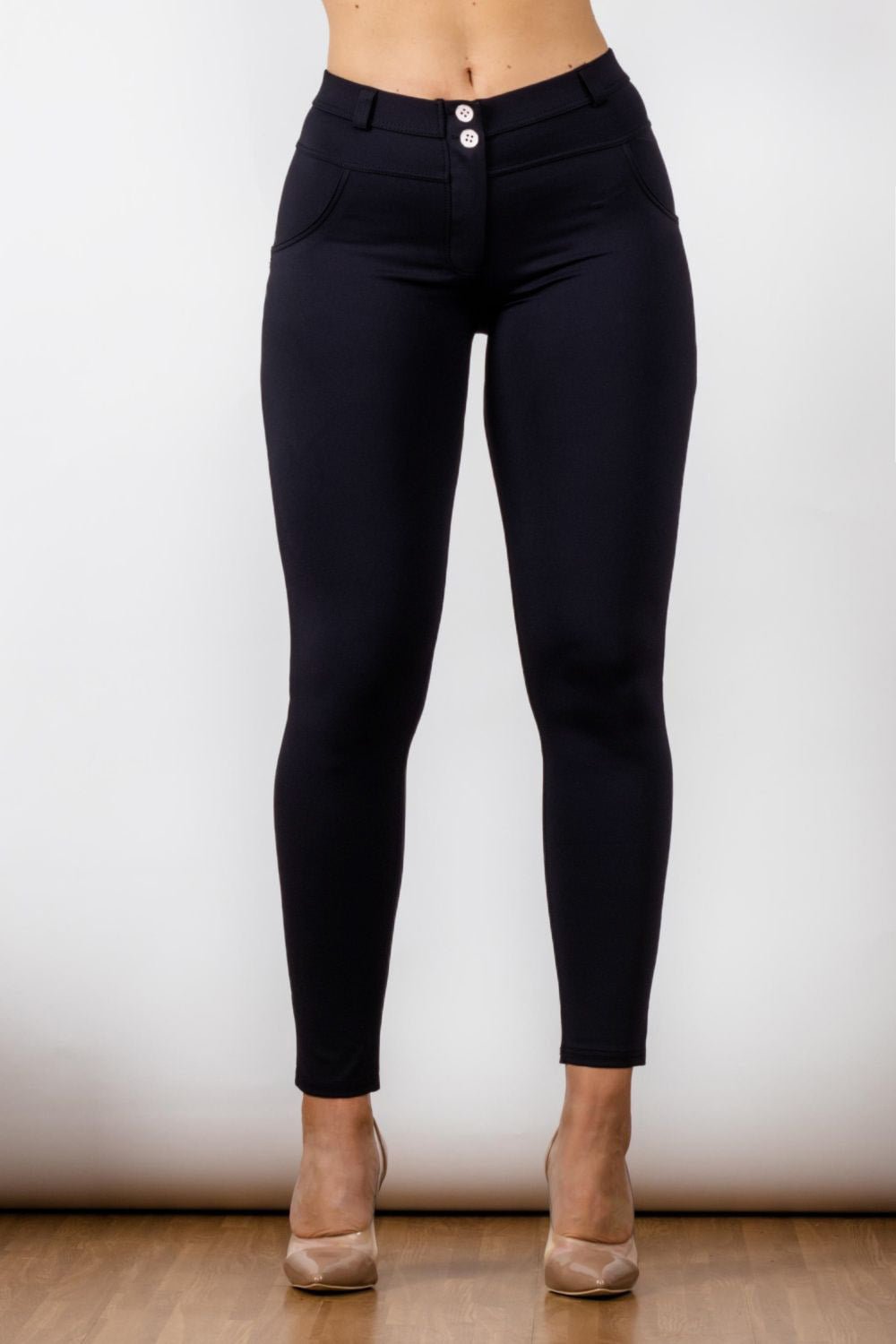 Full Size Contrast Detail Buttoned Leggings - Runway Frenzy